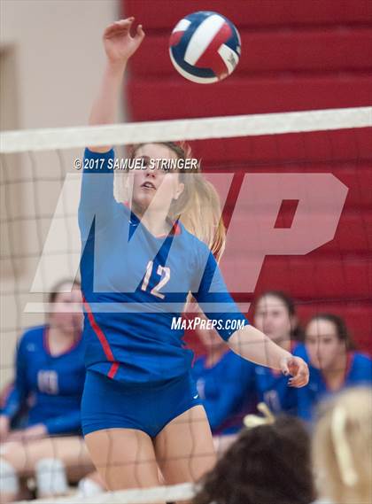 Thumbnail 1 in St. Ignatius vs. Archbishop Mitty (CIF CCS Open Division Final) photogallery.