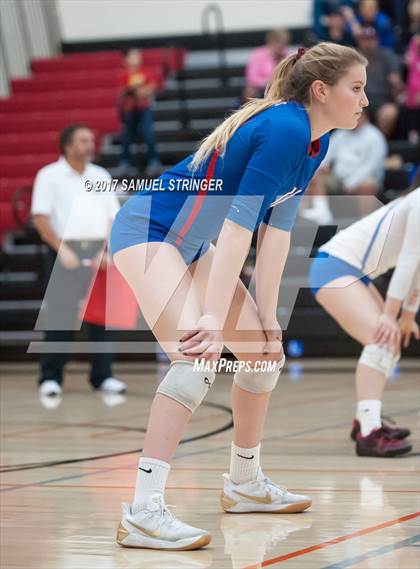 Thumbnail 2 in St. Ignatius vs. Archbishop Mitty (CIF CCS Open Division Final) photogallery.