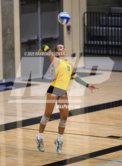 Thumbnail 1 in Kingsburg @ Clovis North photogallery.