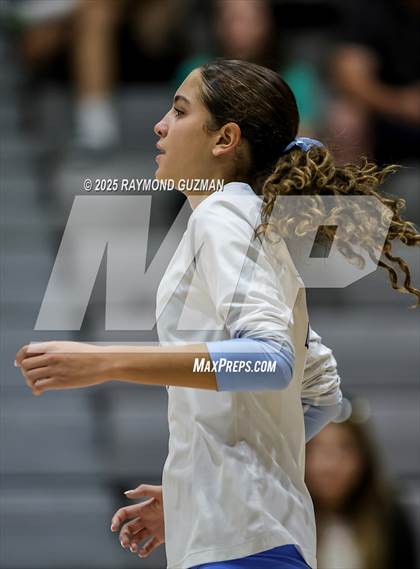 Thumbnail 1 in Kingsburg @ Clovis North photogallery.
