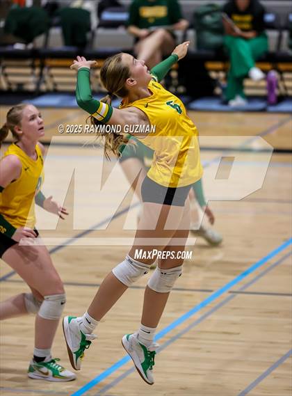 Thumbnail 1 in Kingsburg @ Clovis North photogallery.