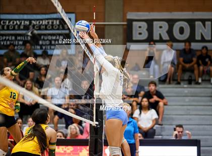 Thumbnail 2 in Kingsburg @ Clovis North photogallery.