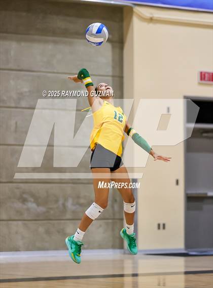 Thumbnail 1 in Kingsburg @ Clovis North photogallery.