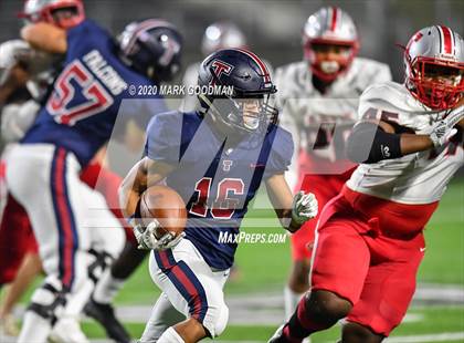 Thumbnail 2 in Fort Bend Travis @ Tompkins (UIL 6A Bi-District Playoff) photogallery.