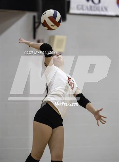 Thumbnail 1 in JV: Bradley Central @ Ooltewah photogallery.