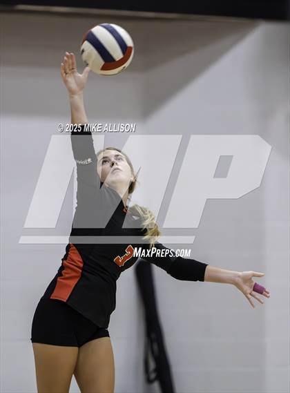 Thumbnail 1 in JV: Bradley Central @ Ooltewah photogallery.
