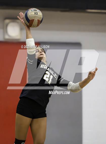 Thumbnail 3 in JV: Bradley Central @ Ooltewah photogallery.