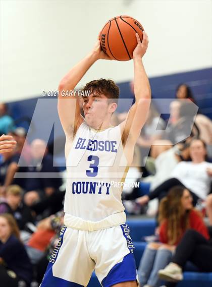 Thumbnail 2 in Soddy Daisy vs Bledsoe County (Battle At The Creek) photogallery.