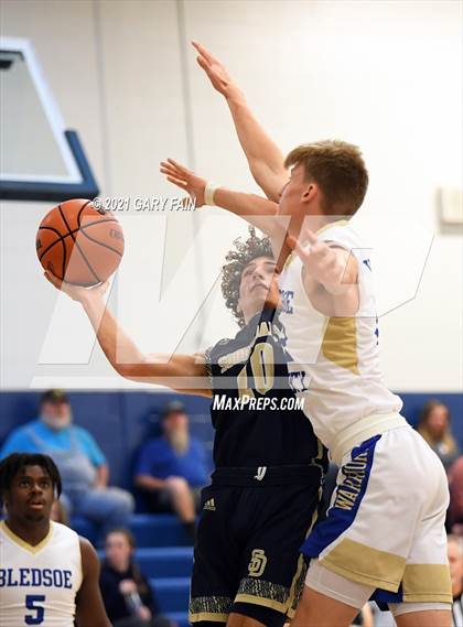 Thumbnail 1 in Soddy Daisy vs Bledsoe County (Battle At The Creek) photogallery.