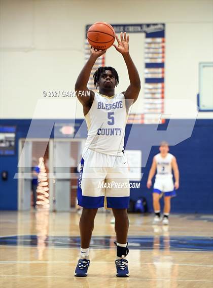 Thumbnail 1 in Soddy Daisy vs Bledsoe County (Battle At The Creek) photogallery.