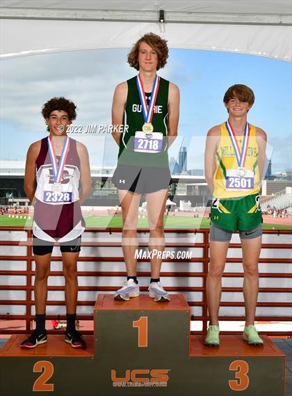 Thumbnail 3 in UIL 1A State Championship photogallery.