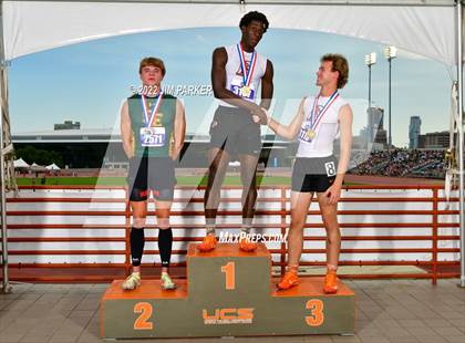 Thumbnail 1 in UIL 1A State Championship photogallery.