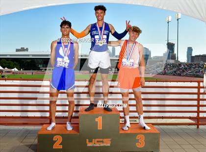 Thumbnail 1 in UIL 1A State Championship photogallery.