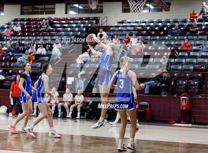 Thumbnail 3 in Muenster VS Windthorst (Gayno Shelton’s Hoopin into the Holiday) photogallery.