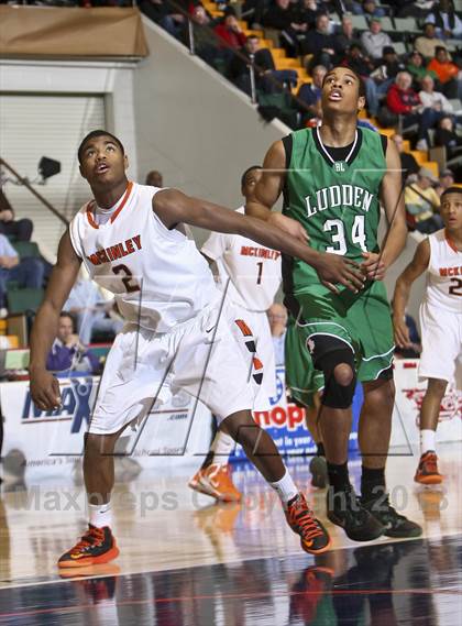 Thumbnail 3 in McKinley vs. Bishop Ludden (NYSPHSAA Class A Semifinal) photogallery.