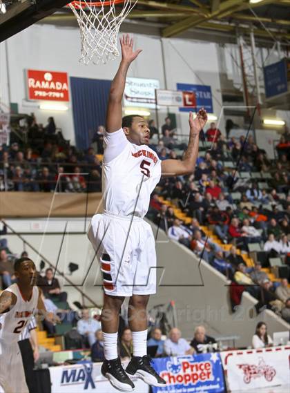 Thumbnail 3 in McKinley vs. Bishop Ludden (NYSPHSAA Class A Semifinal) photogallery.