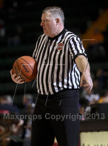 Thumbnail 3 in McKinley vs. Bishop Ludden (NYSPHSAA Class A Semifinal) photogallery.