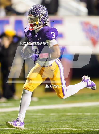 Thumbnail 3 in Irmo vs. Northwestern (SCHSL 5A Division 2 Final) photogallery.