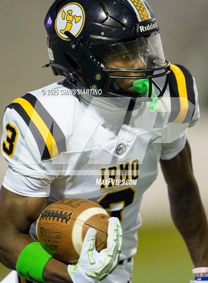 Thumbnail 3 in Irmo vs. Northwestern (SCHSL 5A Division 2 Final) photogallery.