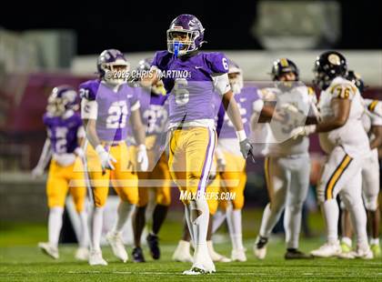 Thumbnail 3 in Irmo vs. Northwestern (SCHSL 5A Division 2 Final) photogallery.