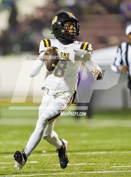 Thumbnail 1 in Irmo vs. Northwestern (SCHSL 5A Division 2 Final) photogallery.