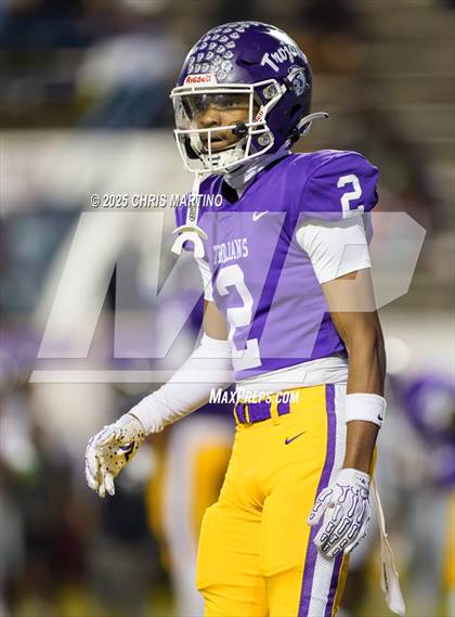 Thumbnail 3 in Irmo vs. Northwestern (SCHSL 5A Division 2 Final) photogallery.