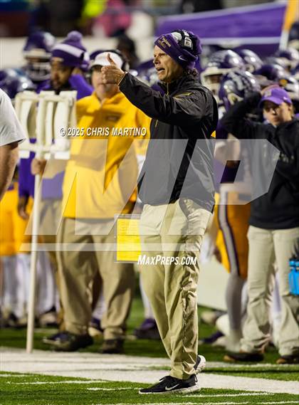 Thumbnail 2 in Irmo vs. Northwestern (SCHSL 5A Division 2 Final) photogallery.