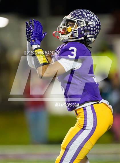 Thumbnail 3 in Irmo vs. Northwestern (SCHSL 5A Division 2 Final) photogallery.