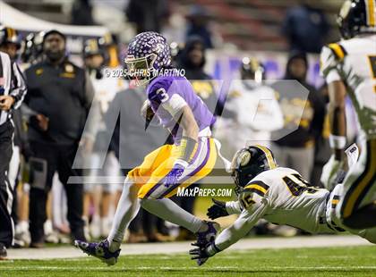 Thumbnail 2 in Irmo vs. Northwestern (SCHSL 5A Division 2 Final) photogallery.