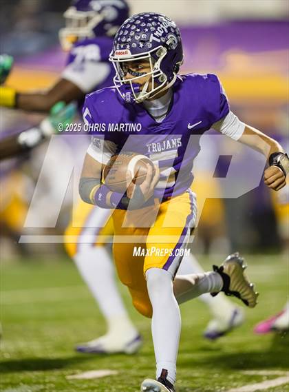 Thumbnail 2 in Irmo vs. Northwestern (SCHSL 5A Division 2 Final) photogallery.
