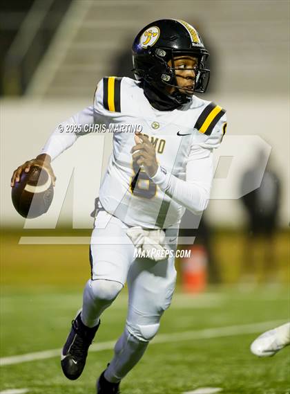 Thumbnail 1 in Irmo vs. Northwestern (SCHSL 5A Division 2 Final) photogallery.