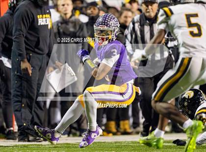 Thumbnail 3 in Irmo vs. Northwestern (SCHSL 5A Division 2 Final) photogallery.