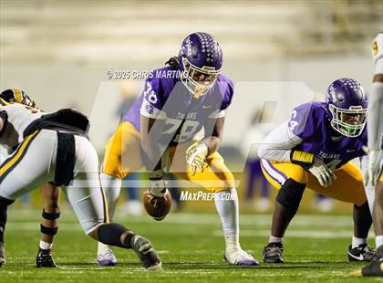 Thumbnail 3 in Irmo vs. Northwestern (SCHSL 5A Division 2 Final) photogallery.