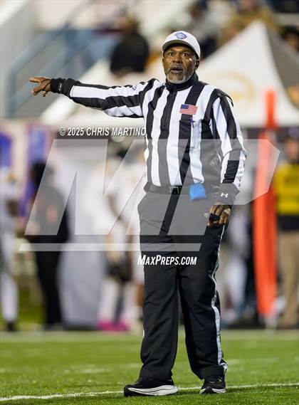 Thumbnail 2 in Irmo vs. Northwestern (SCHSL 5A Division 2 Final) photogallery.