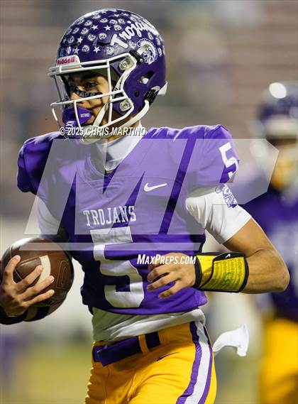 Thumbnail 1 in Irmo vs. Northwestern (SCHSL 5A Division 2 Final) photogallery.