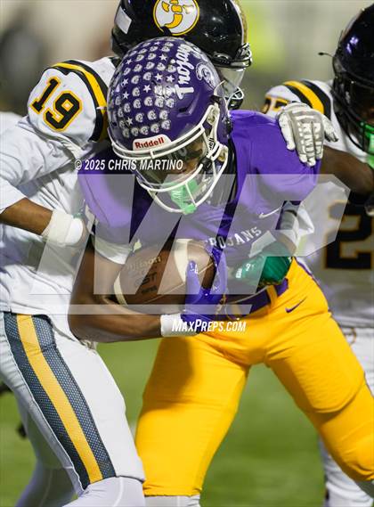 Thumbnail 2 in Irmo vs. Northwestern (SCHSL 5A Division 2 Final) photogallery.