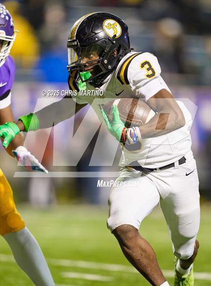 Thumbnail 3 in Irmo vs. Northwestern (SCHSL 5A Division 2 Final) photogallery.