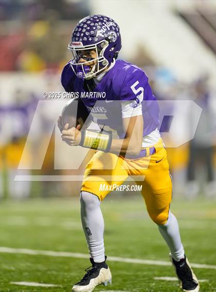 Thumbnail 2 in Irmo vs. Northwestern (SCHSL 5A Division 2 Final) photogallery.