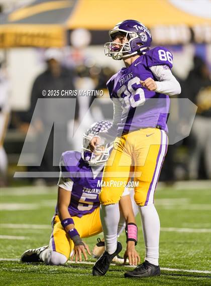 Thumbnail 3 in Irmo vs. Northwestern (SCHSL 5A Division 2 Final) photogallery.