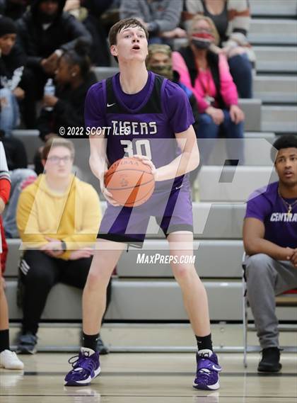 Thumbnail 3 in Pickerington Central @ Groveport-Madison photogallery.