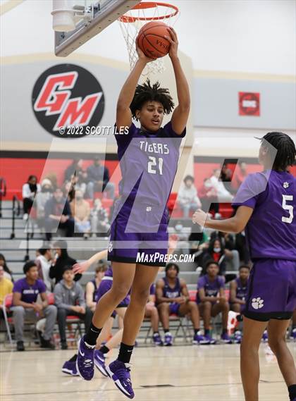Thumbnail 2 in Pickerington Central @ Groveport-Madison photogallery.