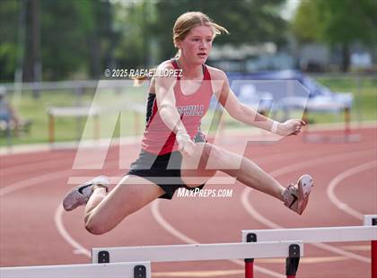Thumbnail 1 in Rosehill Eagle Relays (300M Hurdles) photogallery.