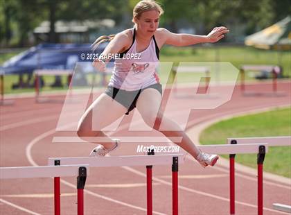 Thumbnail 1 in Rosehill Eagle Relays (300M Hurdles) photogallery.