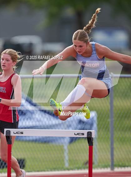 Thumbnail 1 in Rosehill Eagle Relays (300M Hurdles) photogallery.