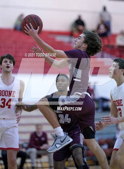 Thumbnail 2 in Dobyns-Bennett @ Daniel Boone photogallery.