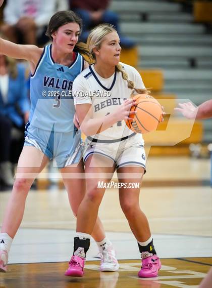 Thumbnail 2 in Valor Christian @ Columbine photogallery.