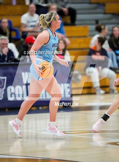 Thumbnail 2 in Valor Christian @ Columbine photogallery.