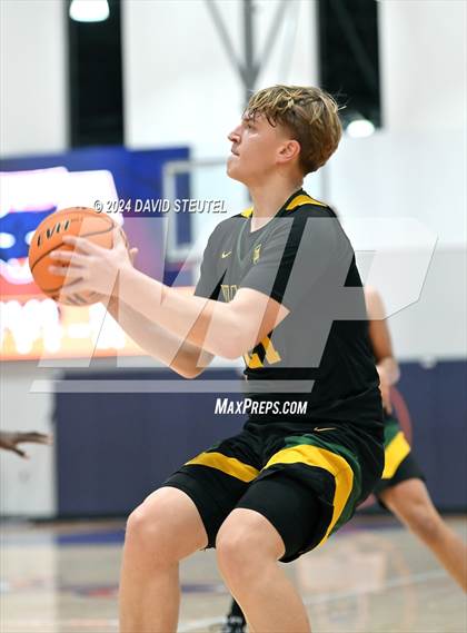 Thumbnail 1 in Vanden vs. Destiny Christian Academy (Fortune Showcase) photogallery.