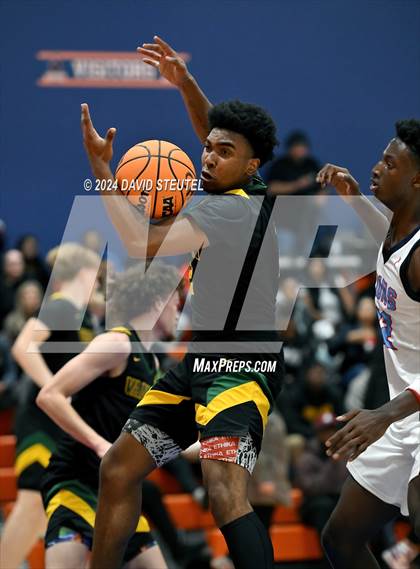 Thumbnail 1 in Vanden vs. Destiny Christian Academy (Fortune Showcase) photogallery.
