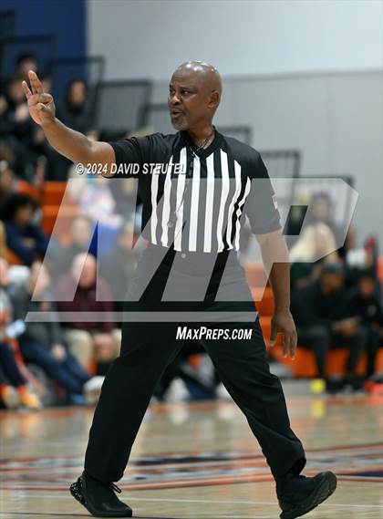 Thumbnail 3 in Vanden vs. Destiny Christian Academy (Fortune Showcase) photogallery.